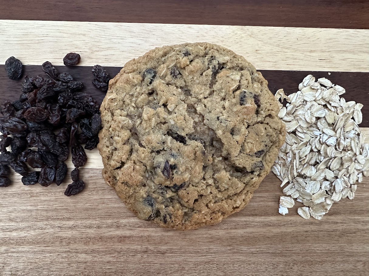 Mountain View Treats Oatmeal Raisin Cookie